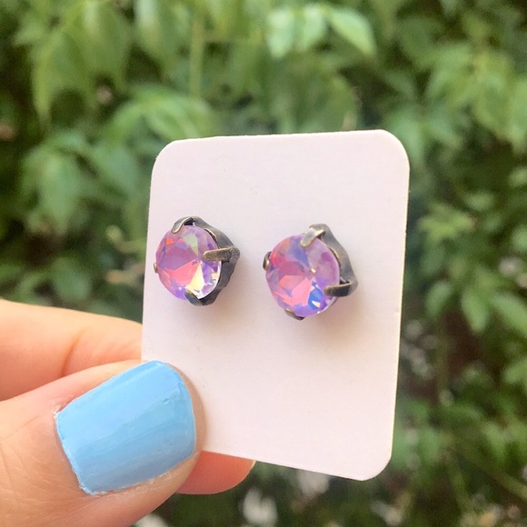 Pink-Purple Opal Aurora Borealis Antique Brass Crystal Stud Earrings - Picture 2 of 4